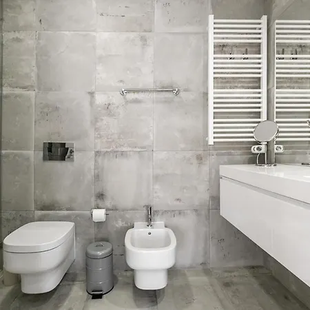 & Supertubos House *