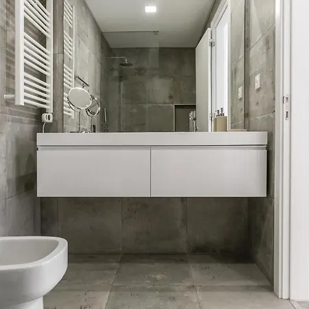 & Supertubos House Consolacao